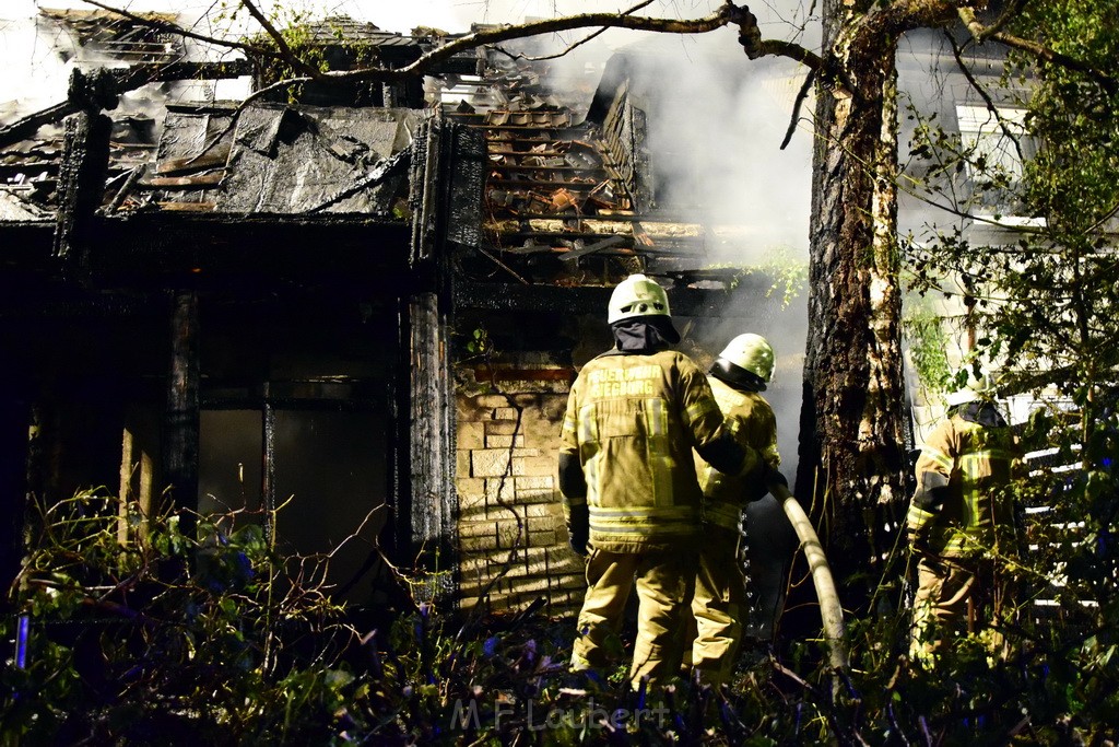 Grossfeuer Einfamilienhaus Siegburg Muehlengrabenstr P0268.JPG - Miklos Laubert